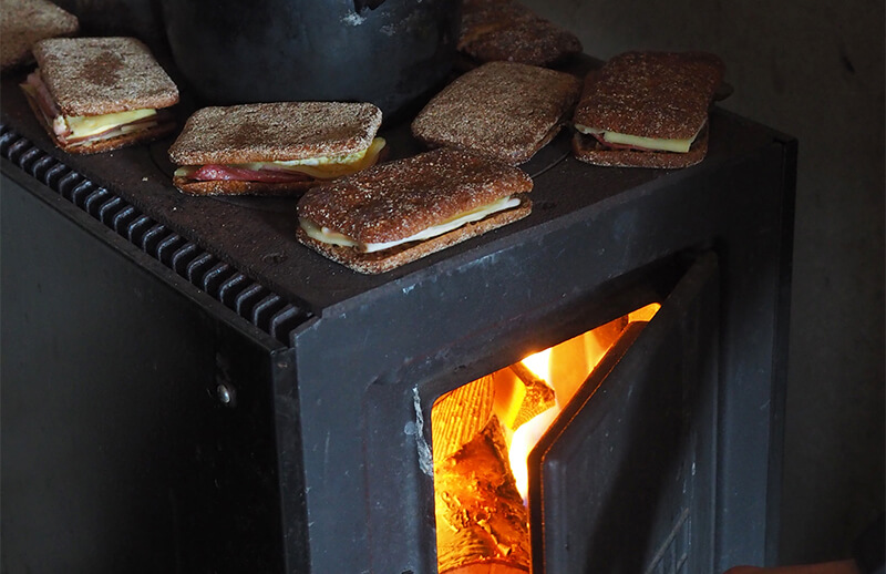 Warming up sandwiches